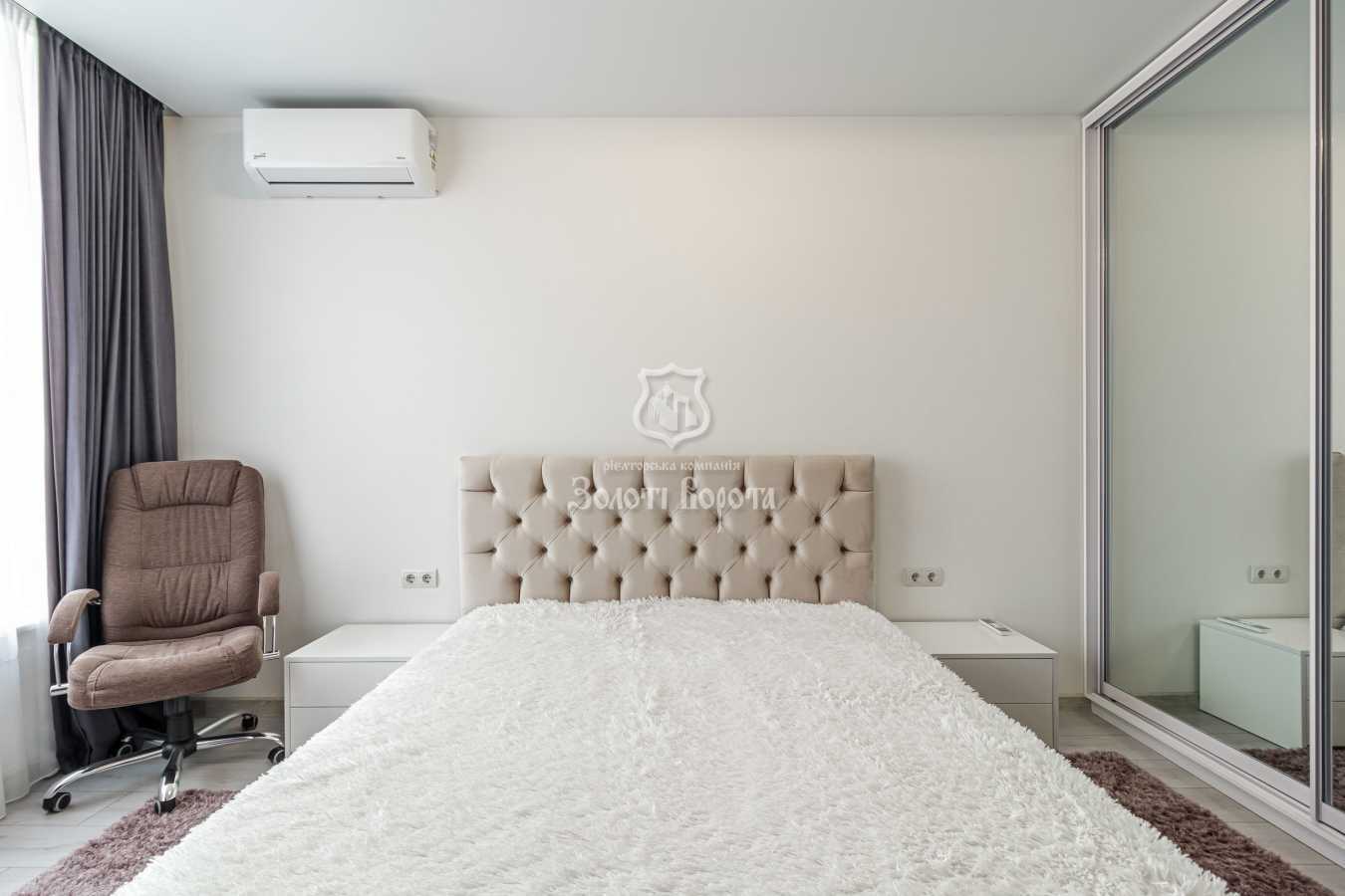 Продажа 1-комнатной квартиры 53.5 м², Берестейський, 5в