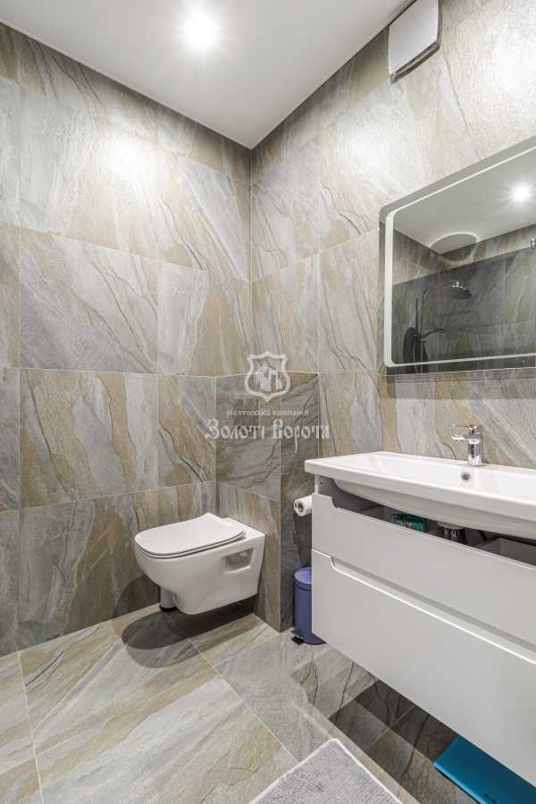 Продажа 1-комнатной квартиры 53.5 м², Берестейський, 5в