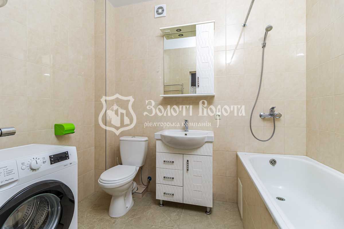 Продаж 1-кімнатної квартири 42 м², Партизанська вул., 1А