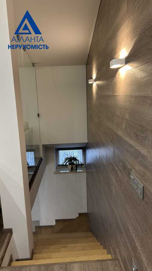 Продажа 3-комнатной квартиры 125 м², Гордієнка, 2