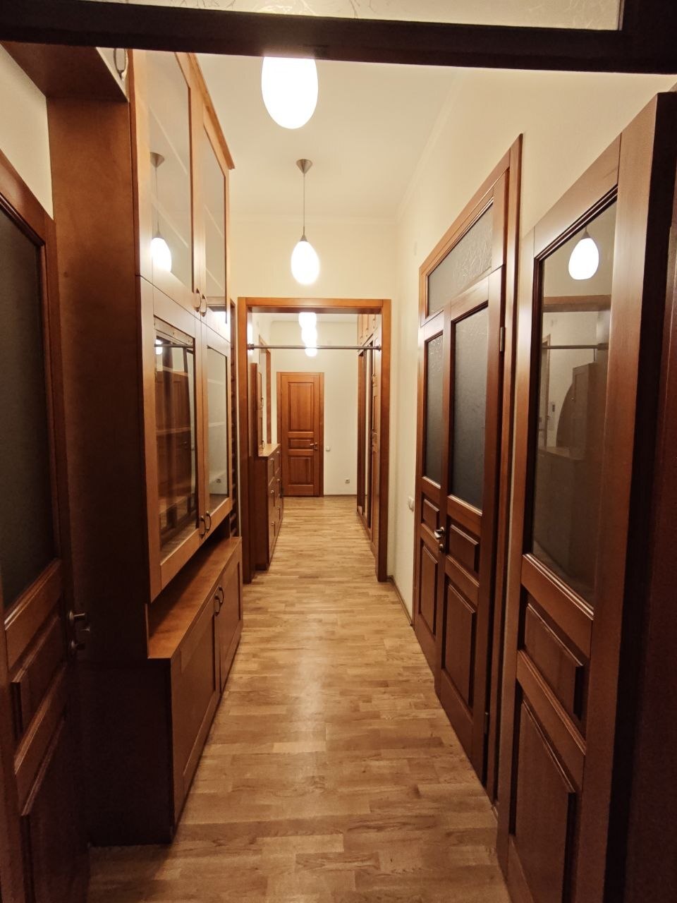 Аренда 2-комнатной квартиры 72.2 м², Крещатик ул., 15