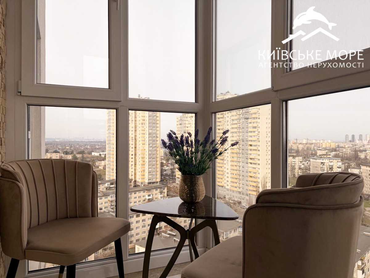 Продажа 3-комнатной квартиры 90 м², Воскресенская ул., 18