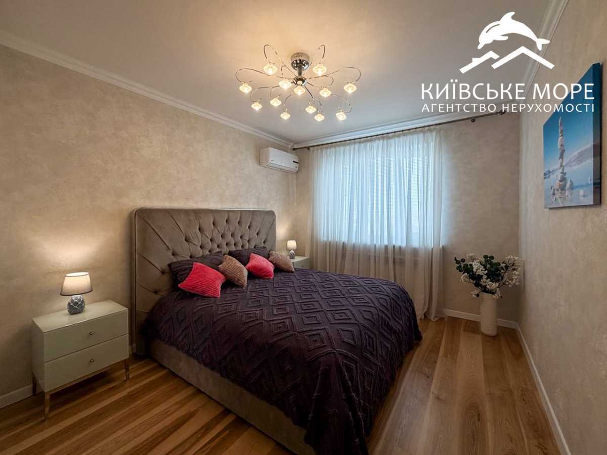Продажа 3-комнатной квартиры 90 м², Воскресенская ул., 18
