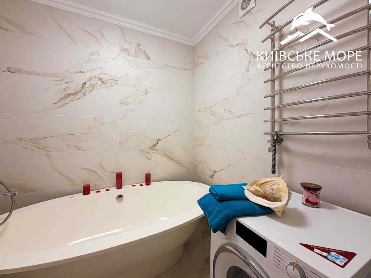 Продажа 3-комнатной квартиры 90 м², Воскресенская ул., 18