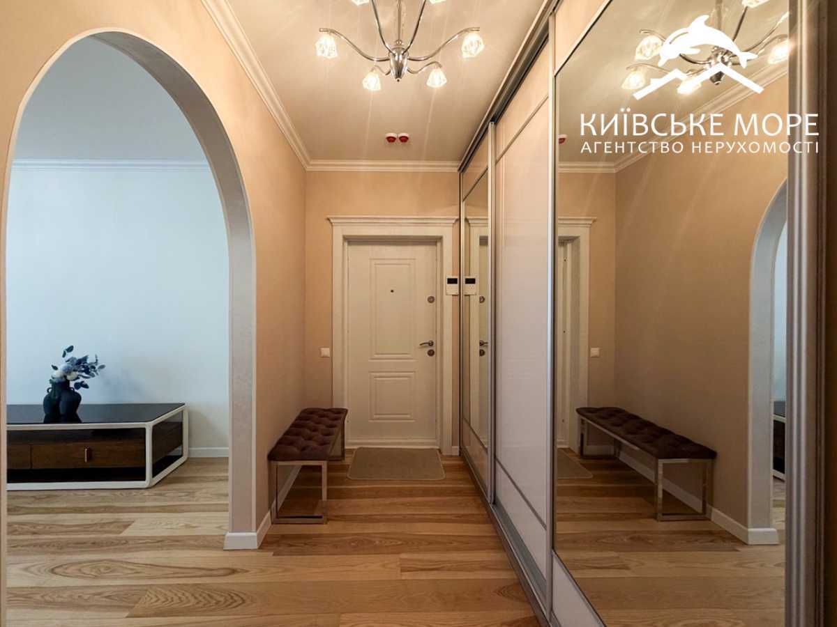 Продажа 3-комнатной квартиры 90 м², Воскресенская ул., 18