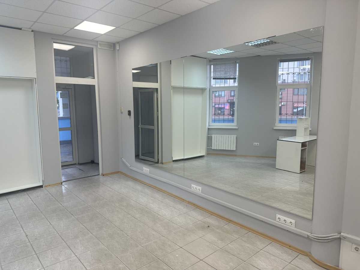 Аренда помещения свободного назначения 43 м², Александра Мишуги ул., 9А