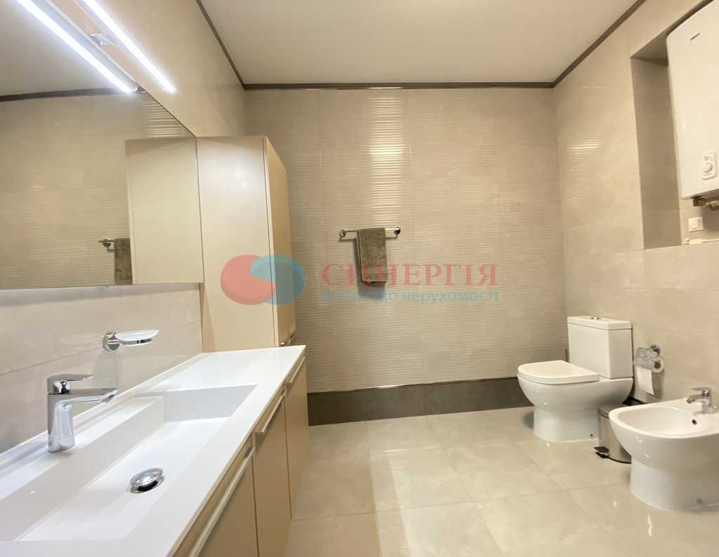 Аренда 3-комнатной квартиры 160 м², Кловский спуск, 7А