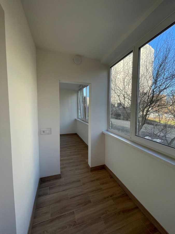 Продажа 1-комнатной квартиры 47.6 м², Михаила Донца ул., Драгоманова, 12а