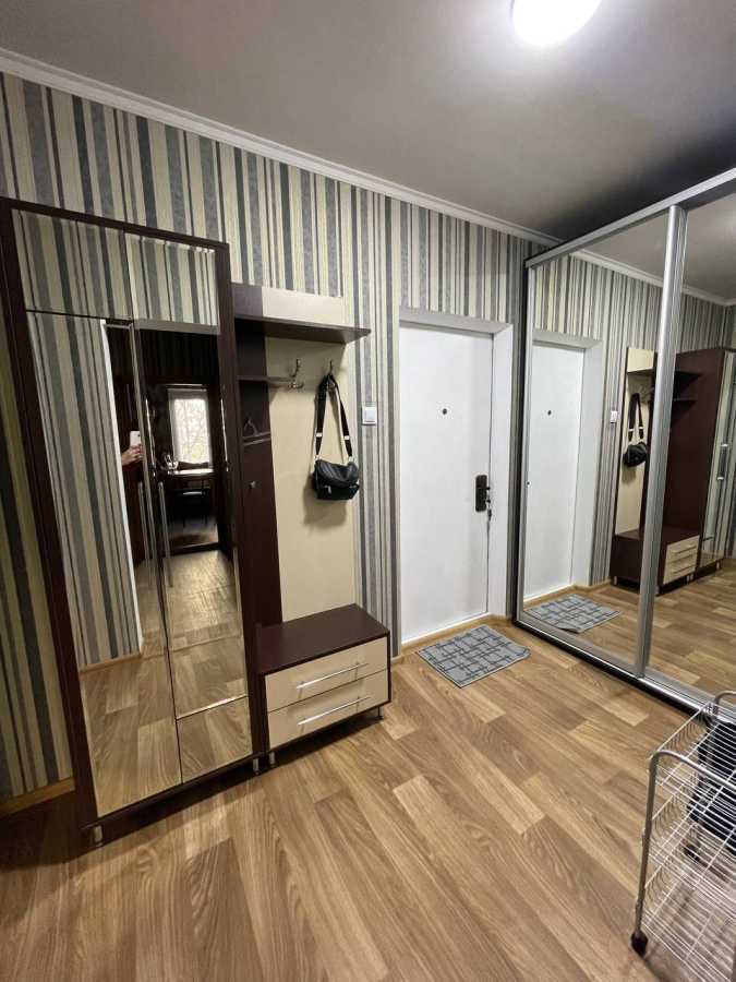 Продажа 1-комнатной квартиры 47.6 м², Михаила Донца ул., Драгоманова, 12а