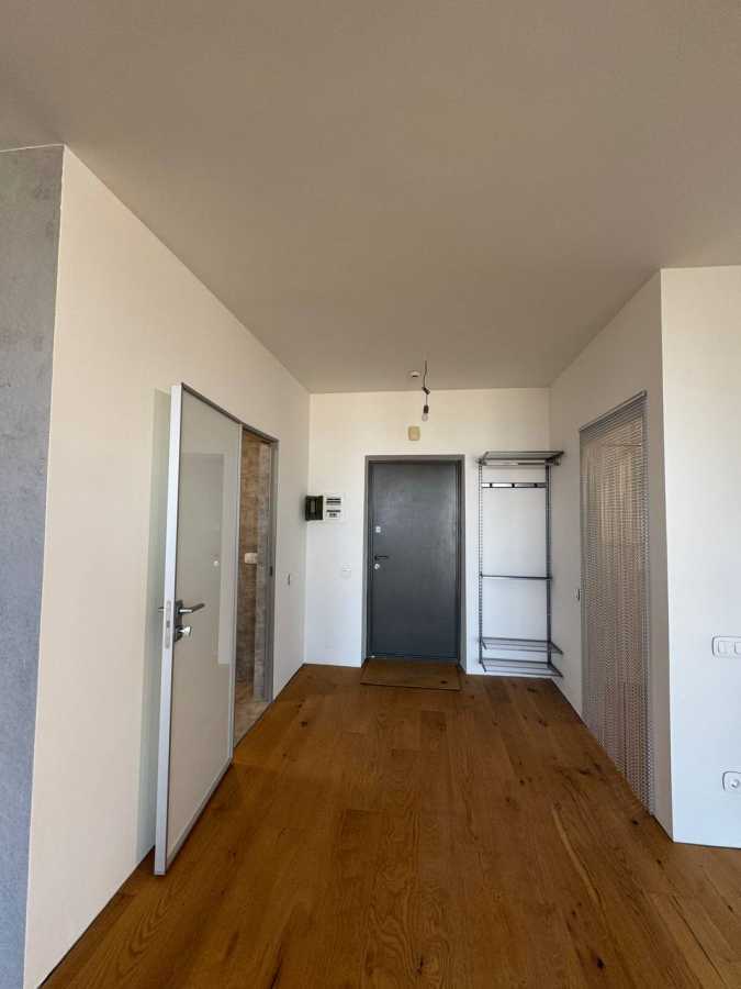 Продажа 1-комнатной квартиры 49.3 м², Князя Романа Мстиславича, 28