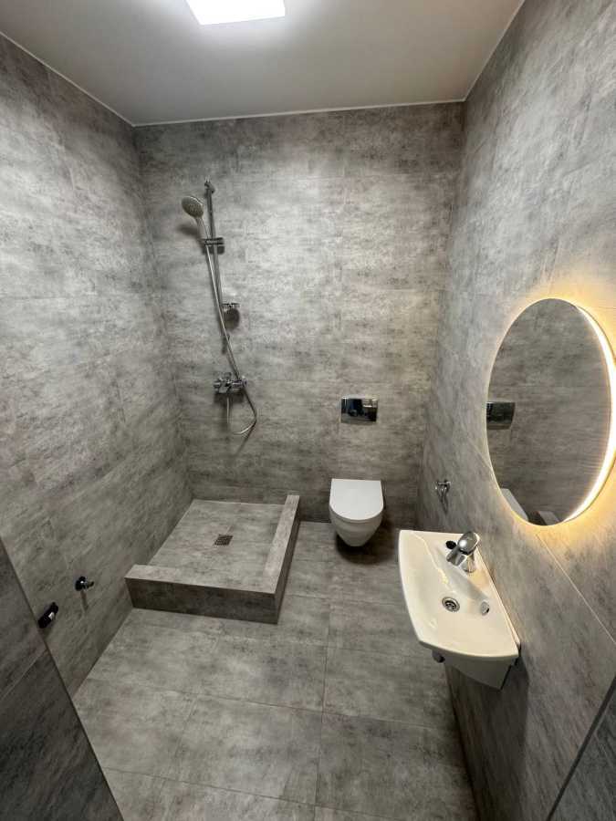 Продажа 1-комнатной квартиры 49.3 м², Князя Романа Мстиславича, 28