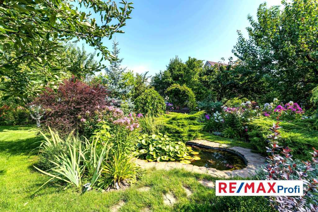 Продаж будинку 450 м², Освіти