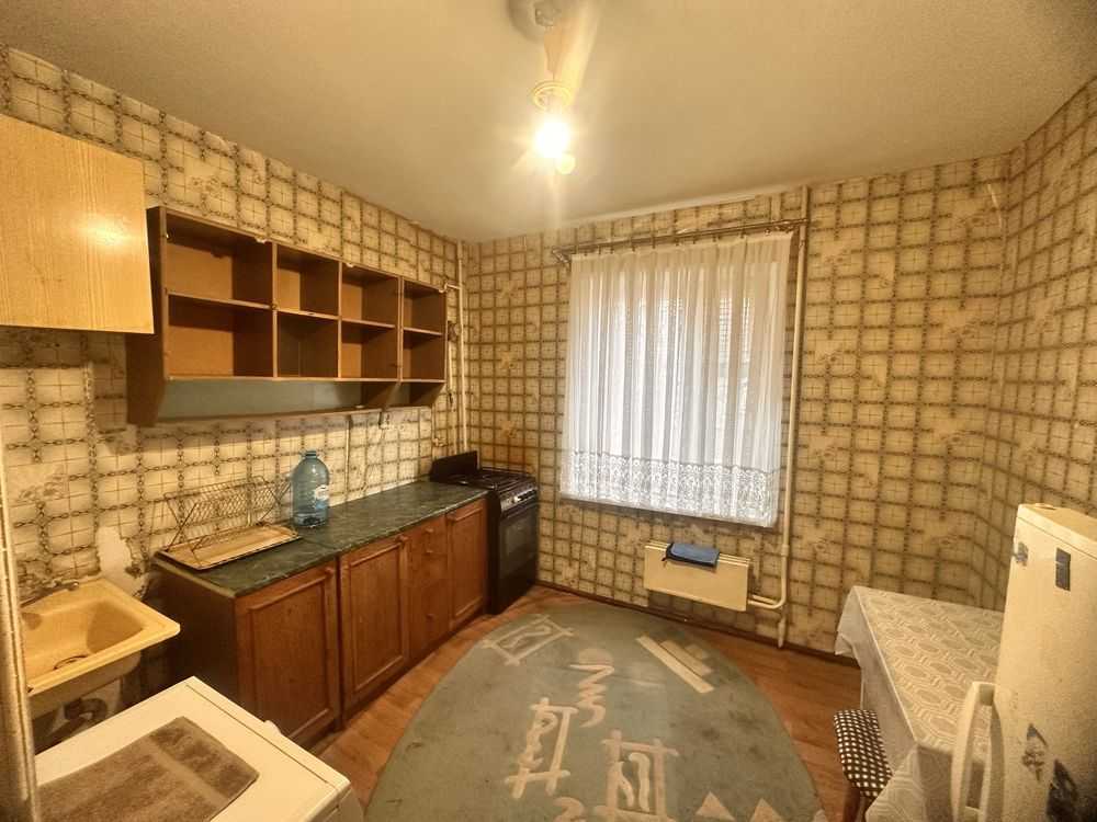 Продаж 4-кімнатної квартири 77 м², Новопрорізна вул.