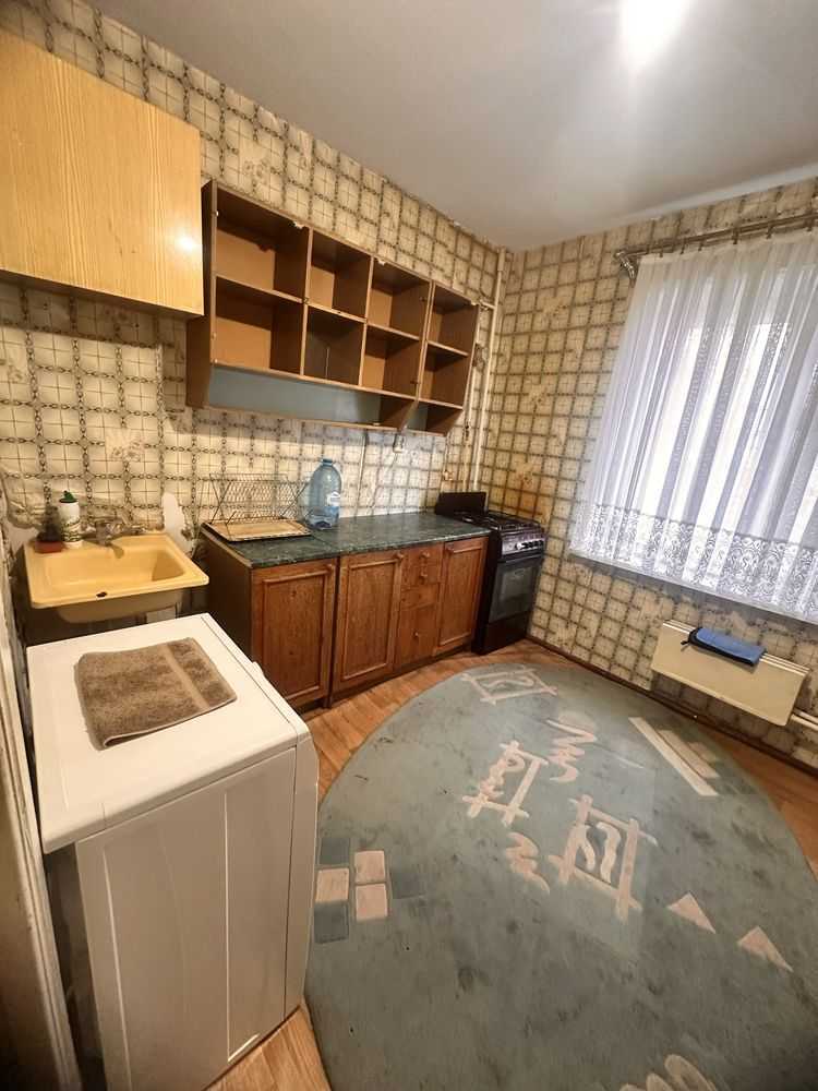 Продаж 4-кімнатної квартири 77 м², Новопрорізна вул.