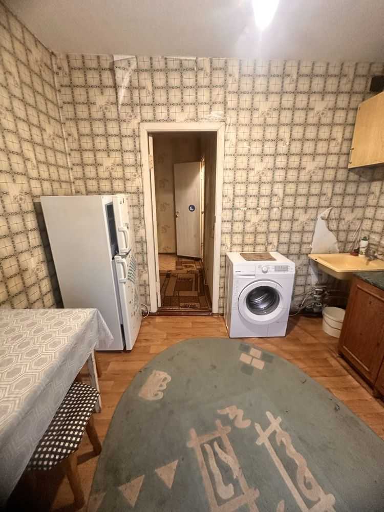 Продаж 4-кімнатної квартири 77 м², Новопрорізна вул.