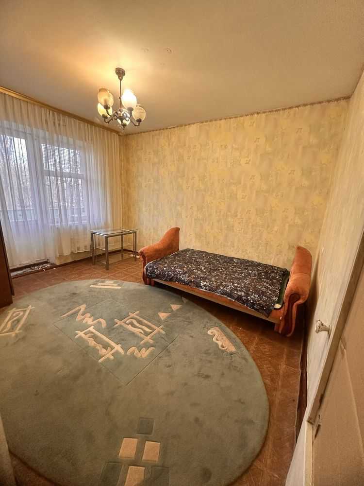 Продаж 4-кімнатної квартири 77 м², Новопрорізна вул.