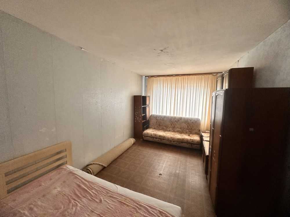 Продаж 4-кімнатної квартири 77 м², Новопрорізна вул.