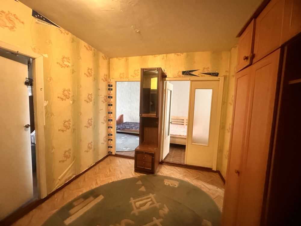 Продаж 4-кімнатної квартири 77 м², Новопрорізна вул.