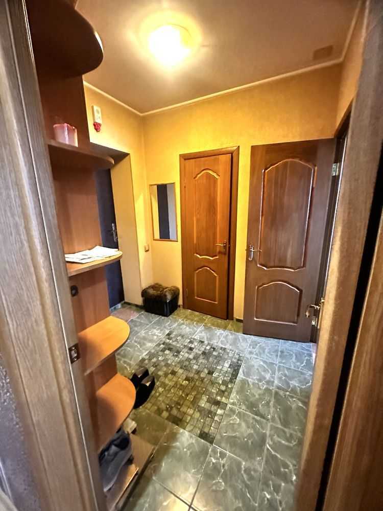 Продаж 1-кімнатної квартири 35 м², Бабкіна вул.