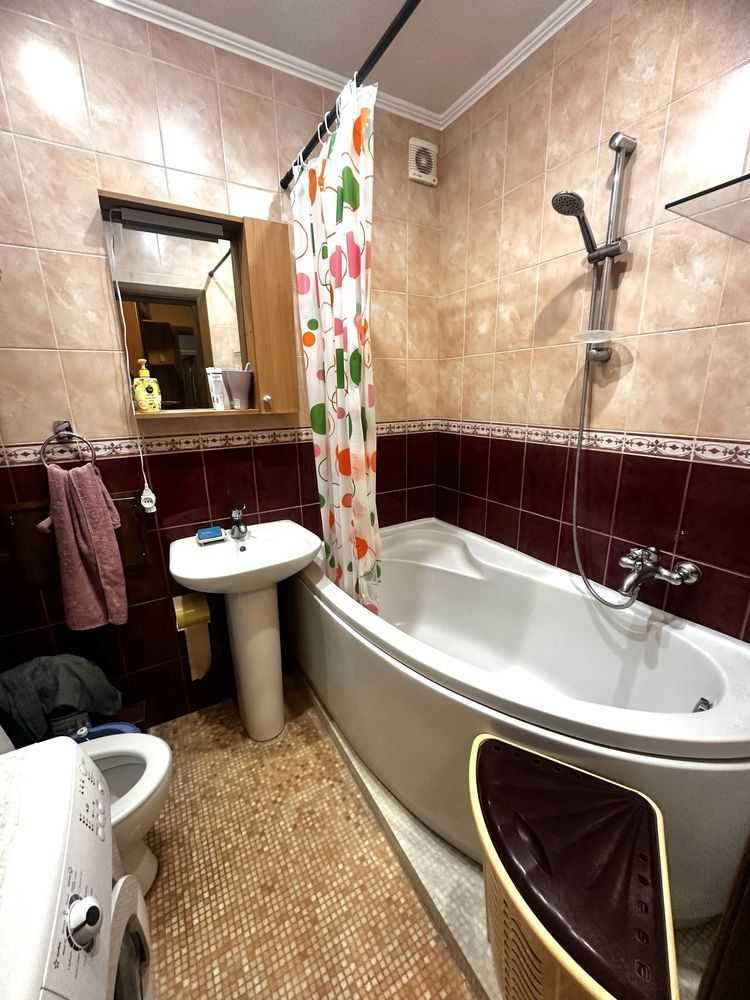 Продаж 1-кімнатної квартири 35 м², Бабкіна вул.