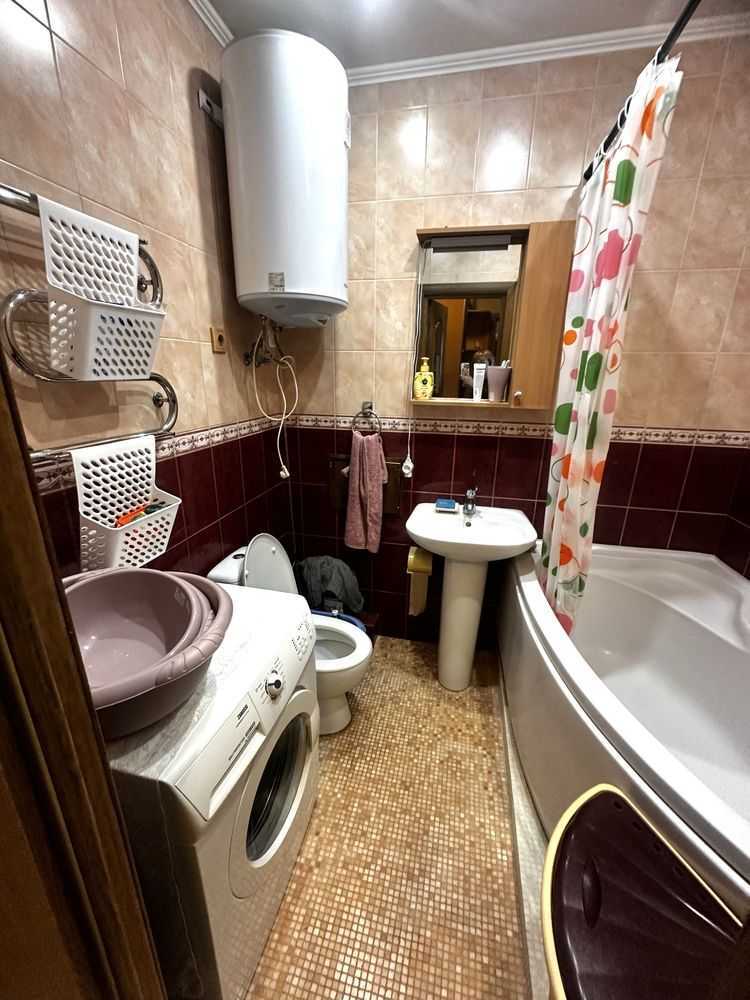 Продаж 1-кімнатної квартири 35 м², Бабкіна вул.