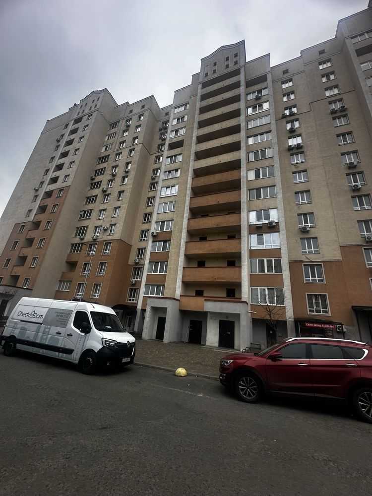 Продаж 1-кімнатної квартири 37 м², Чубинського вул.