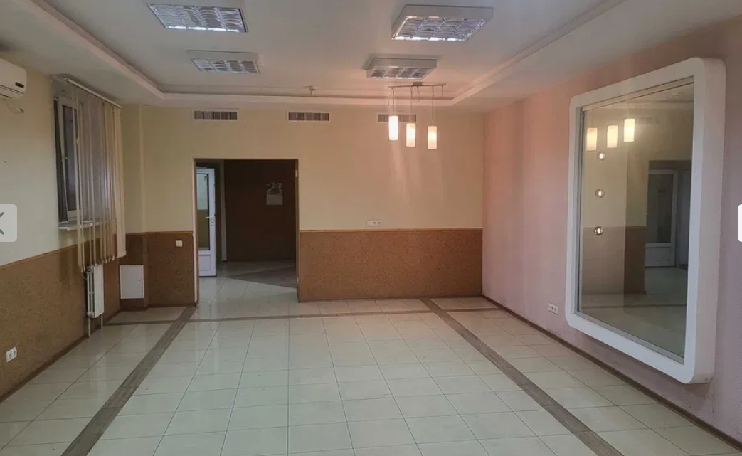 Аренда помещения свободного назначения 279 м², Палубная ул.