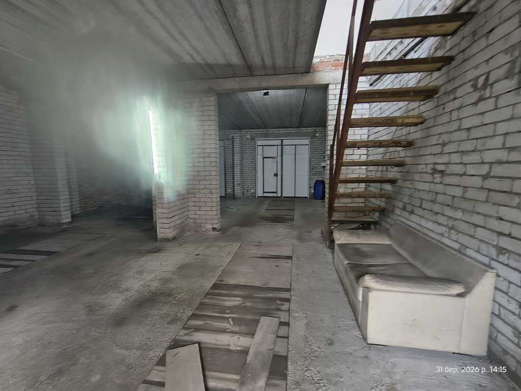 Оренда гаражів 288 м², Пухівська вул., 2