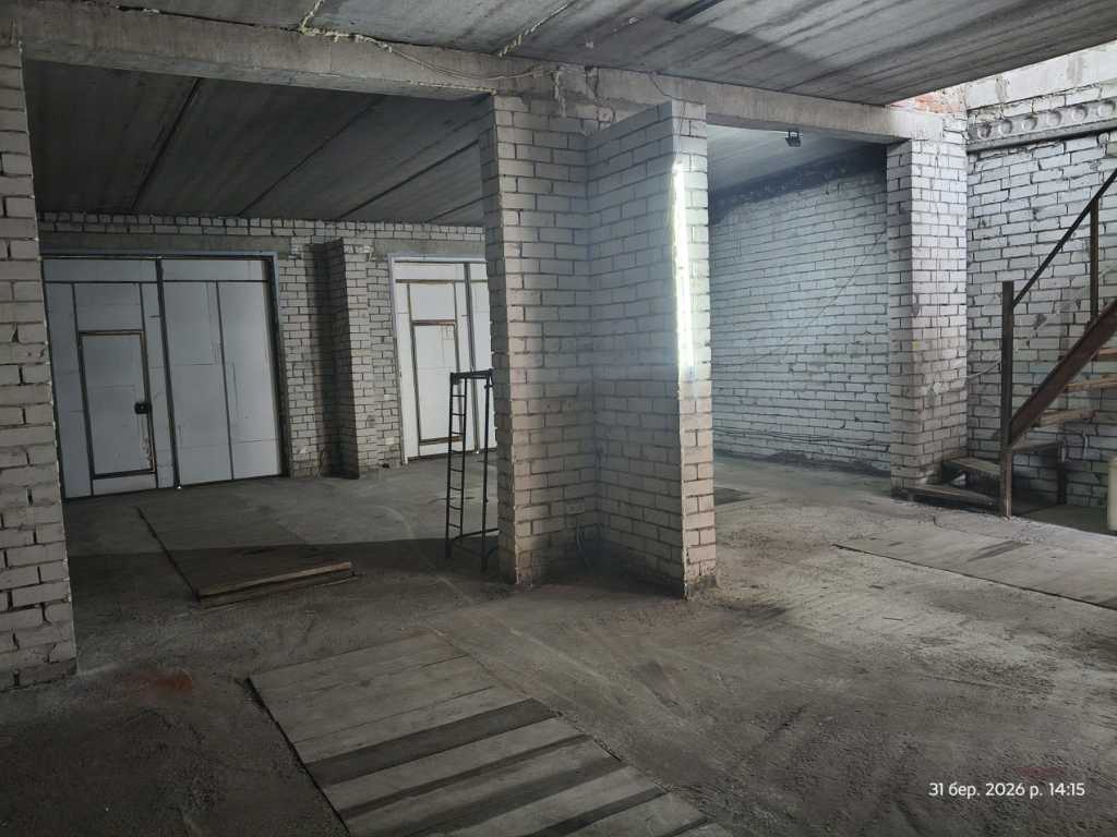 Оренда гаражів 288 м², Пухівська вул., 2