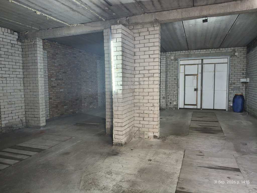 Оренда гаражів 288 м², Пухівська вул., 2