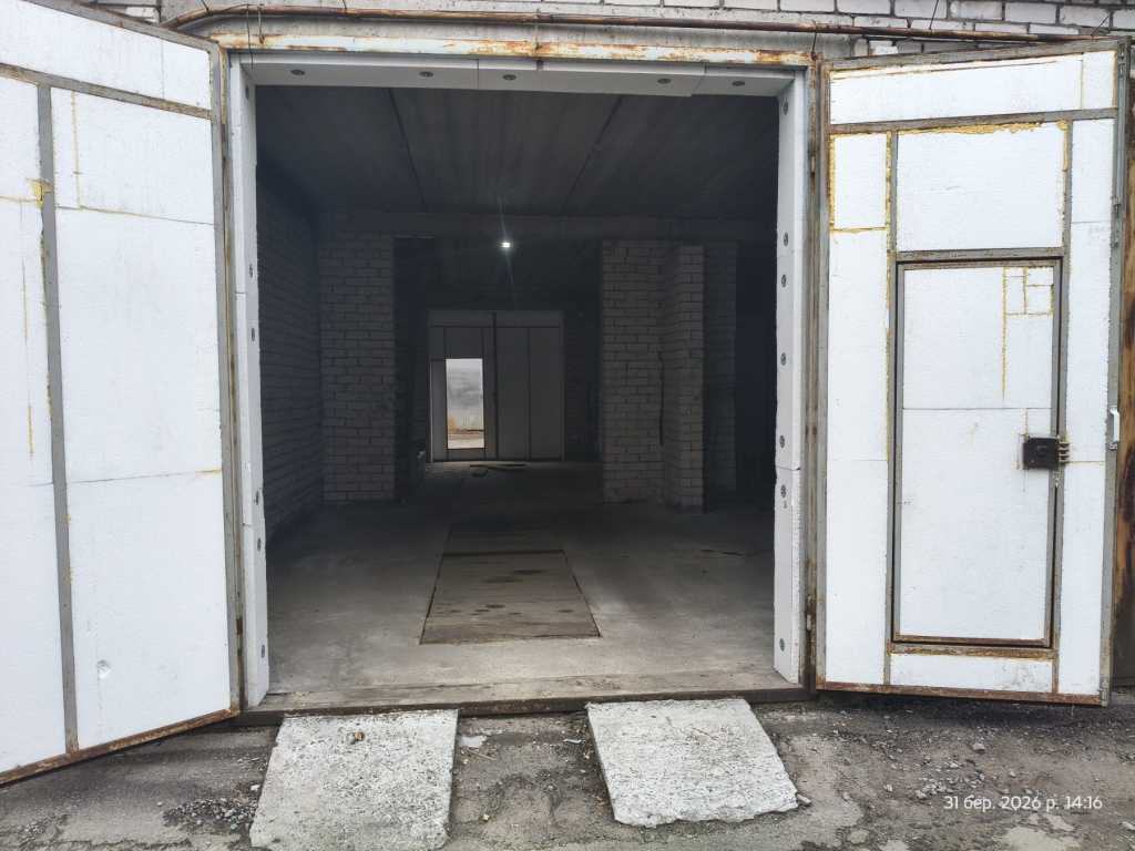 Оренда гаражів 288 м², Пухівська вул., 2