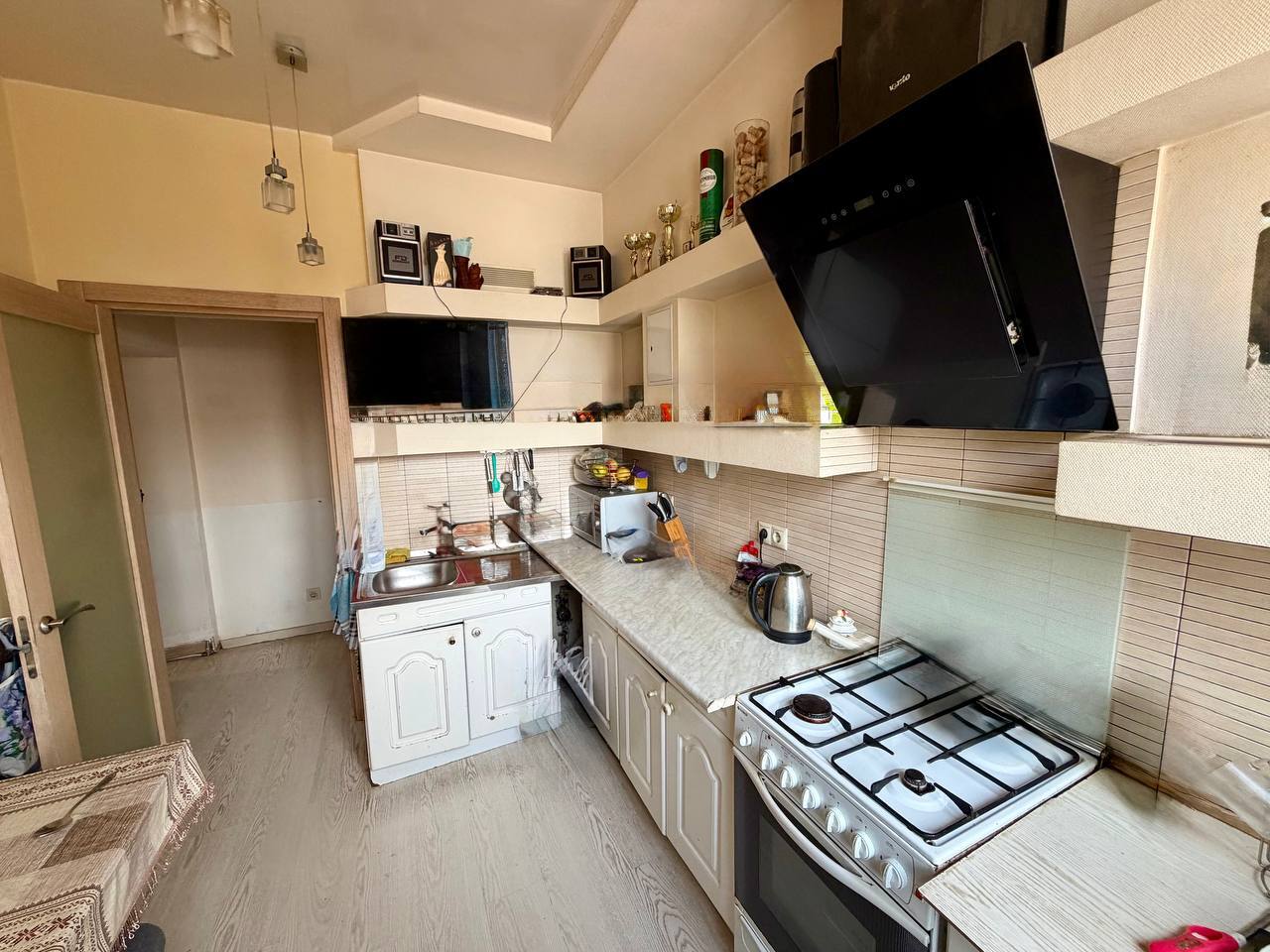 Продажа 3-комнатной квартиры 68 м², Титова ул.