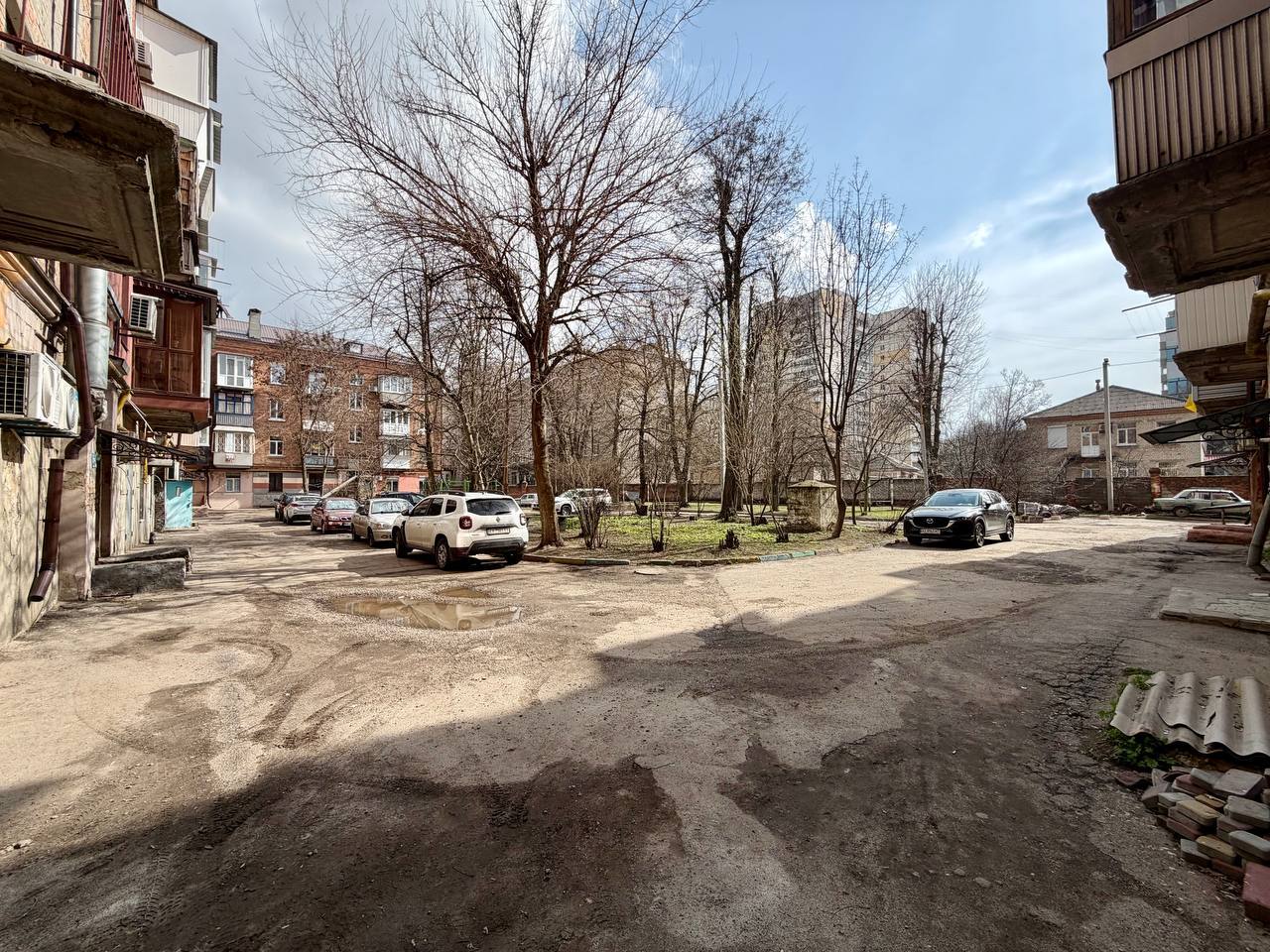 Продажа 3-комнатной квартиры 68 м², Титова ул.