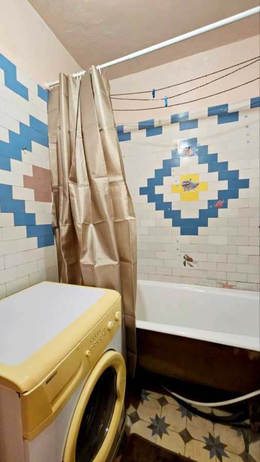Продаж 2-кімнатної квартири 55.7 м², Будьвар Героев, 40