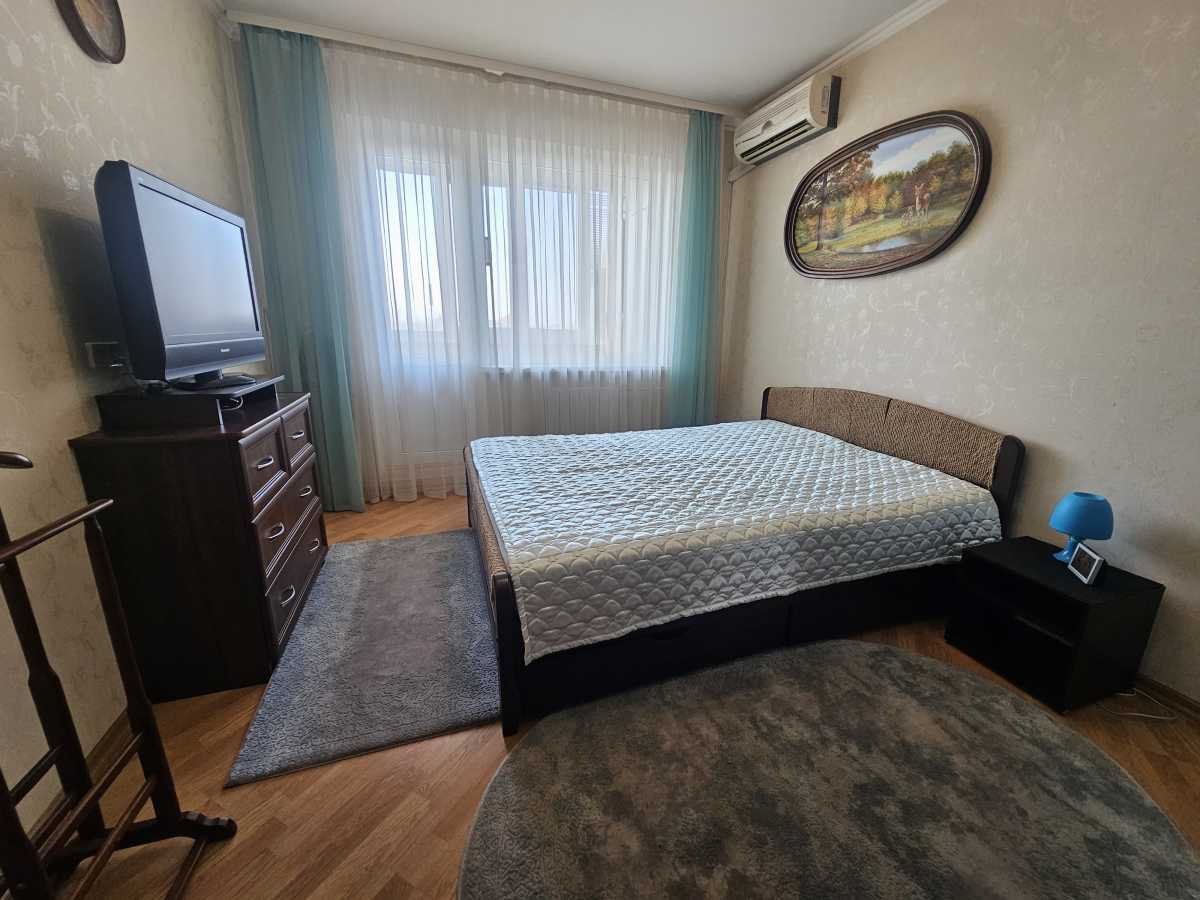 Оренда 2-кімнатної квартири 54 м², Євгена Харченко вул., 45