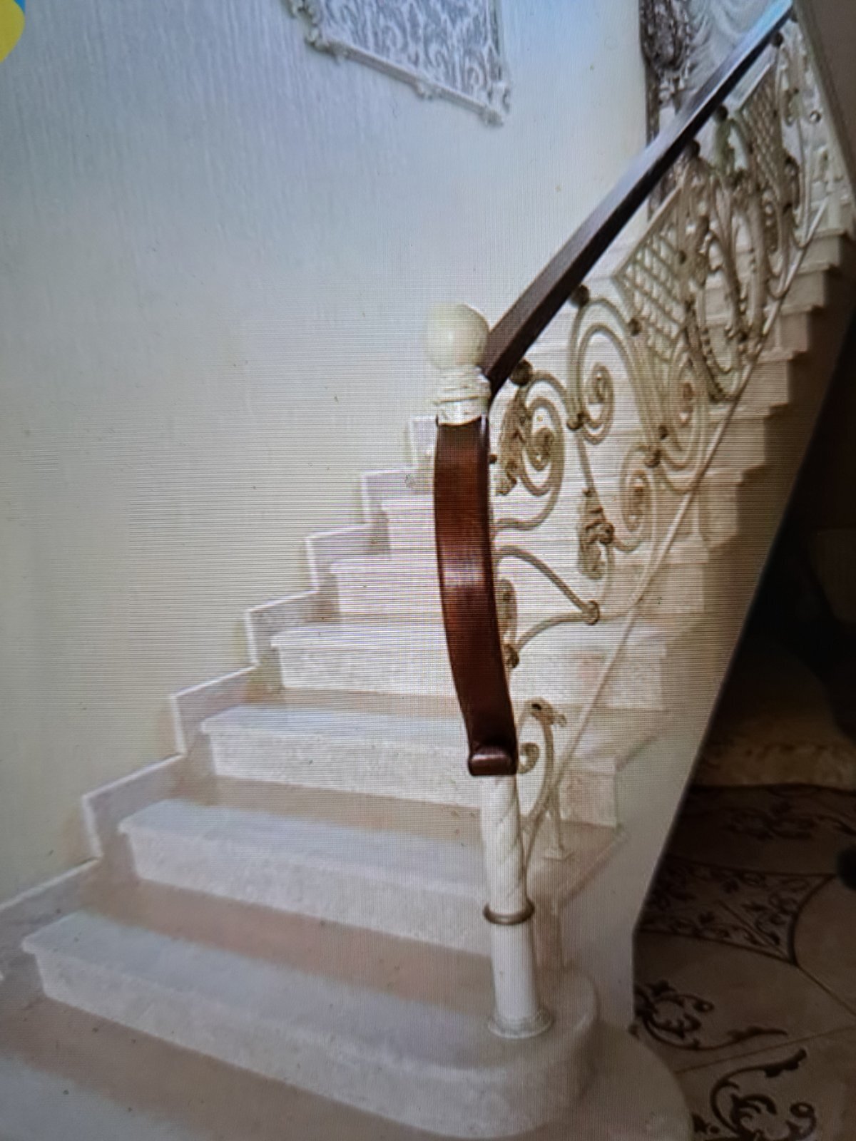 Продаж будинку 260 м²