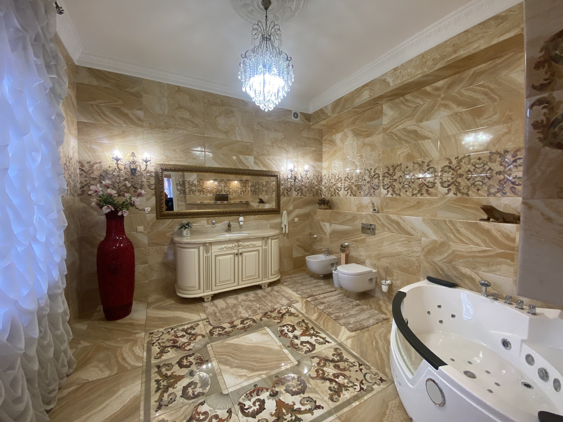 Продаж будинку 260 м²