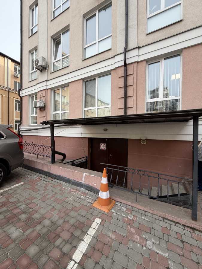 Продажа офиса 76 м², Глубочицкая ул., 40