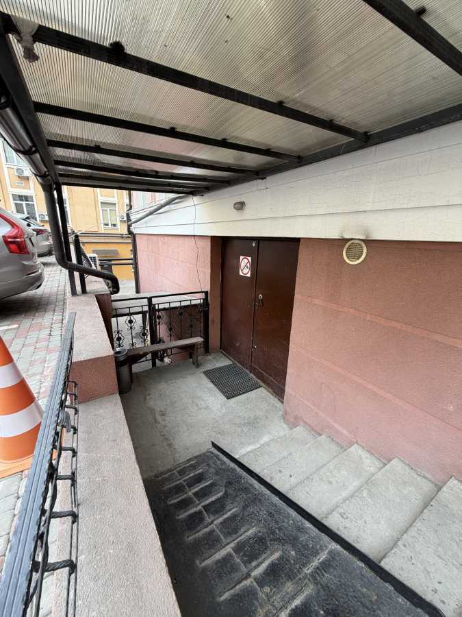 Продажа офиса 76 м², Глубочицкая ул., 40