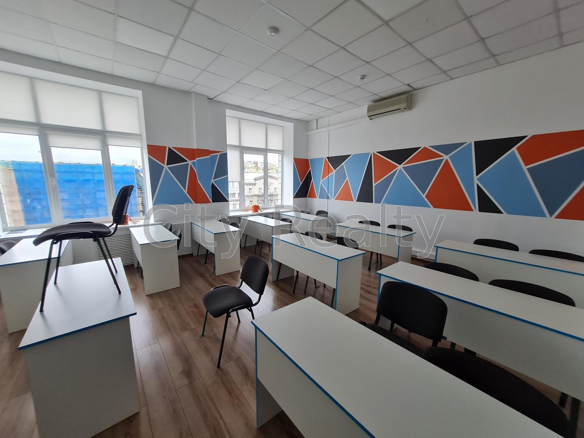 Аренда офиса 280.4 м², Крещатик ул., 7/11