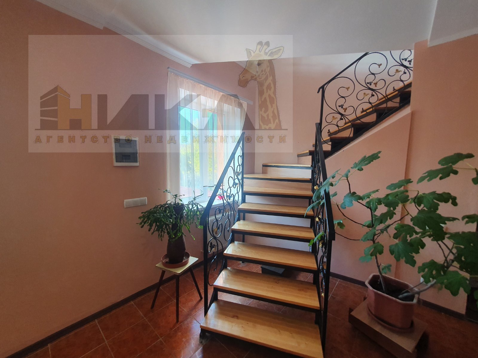 Продаж будинку 260 м², Лесі Українки вул.