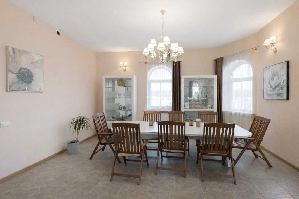 Продажа дома 390 м², Лісна