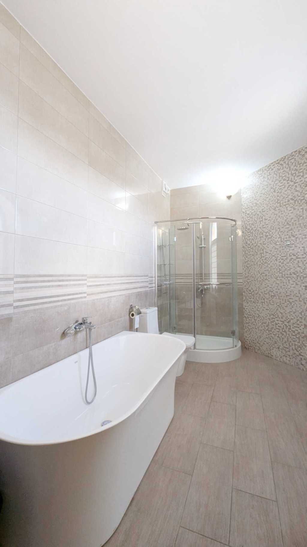 Продажа дома 390 м², Лісна