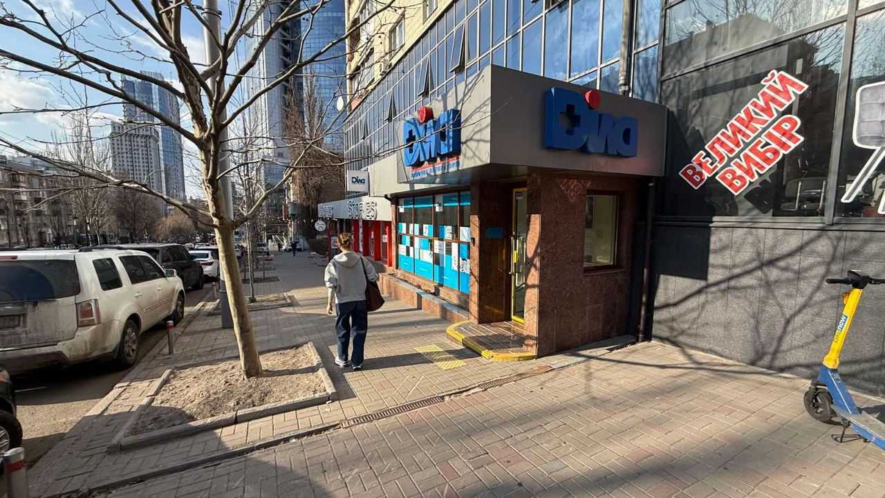 Аренда другого торгового помещения 100 м², Леси Украинки бул., 3