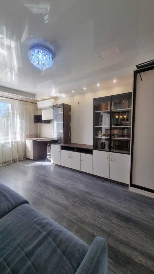 Продаж 1-кімнатної квартири 32 м², Головатого вул., 20