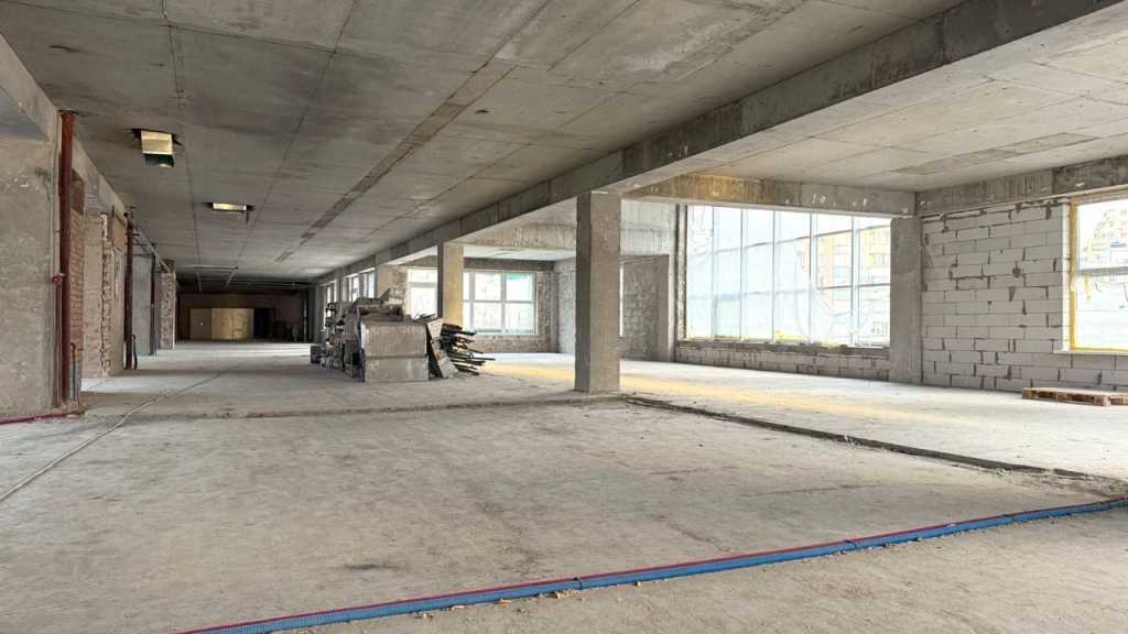 Аренда помещения свободного назначения 1375 м², Раисы Окипной ул., 8Б