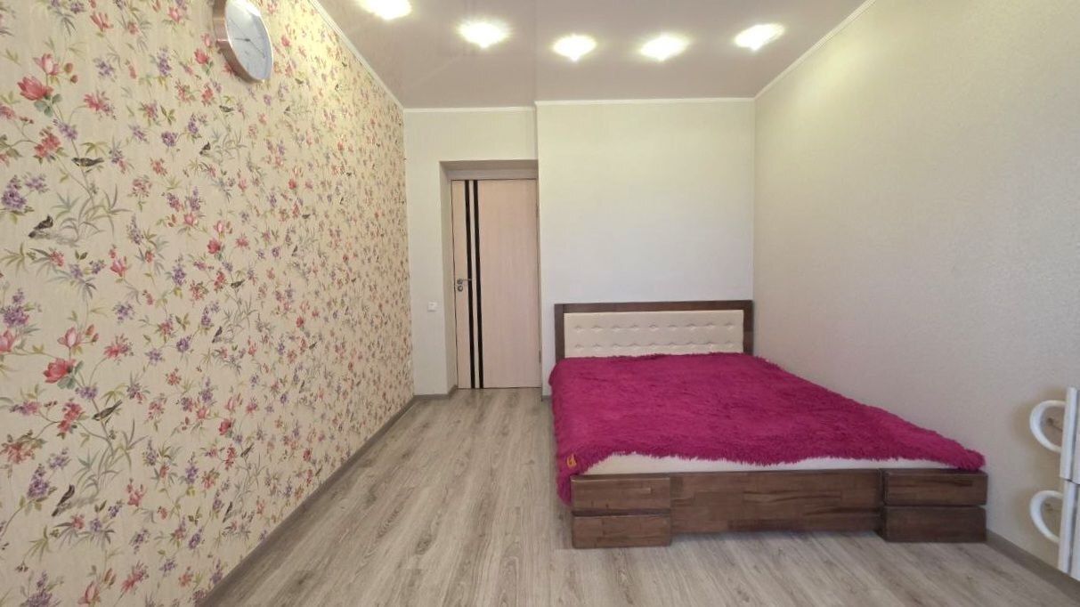 Продажа 2-комнатной квартиры 53 м², Тракторостроителей просп.
