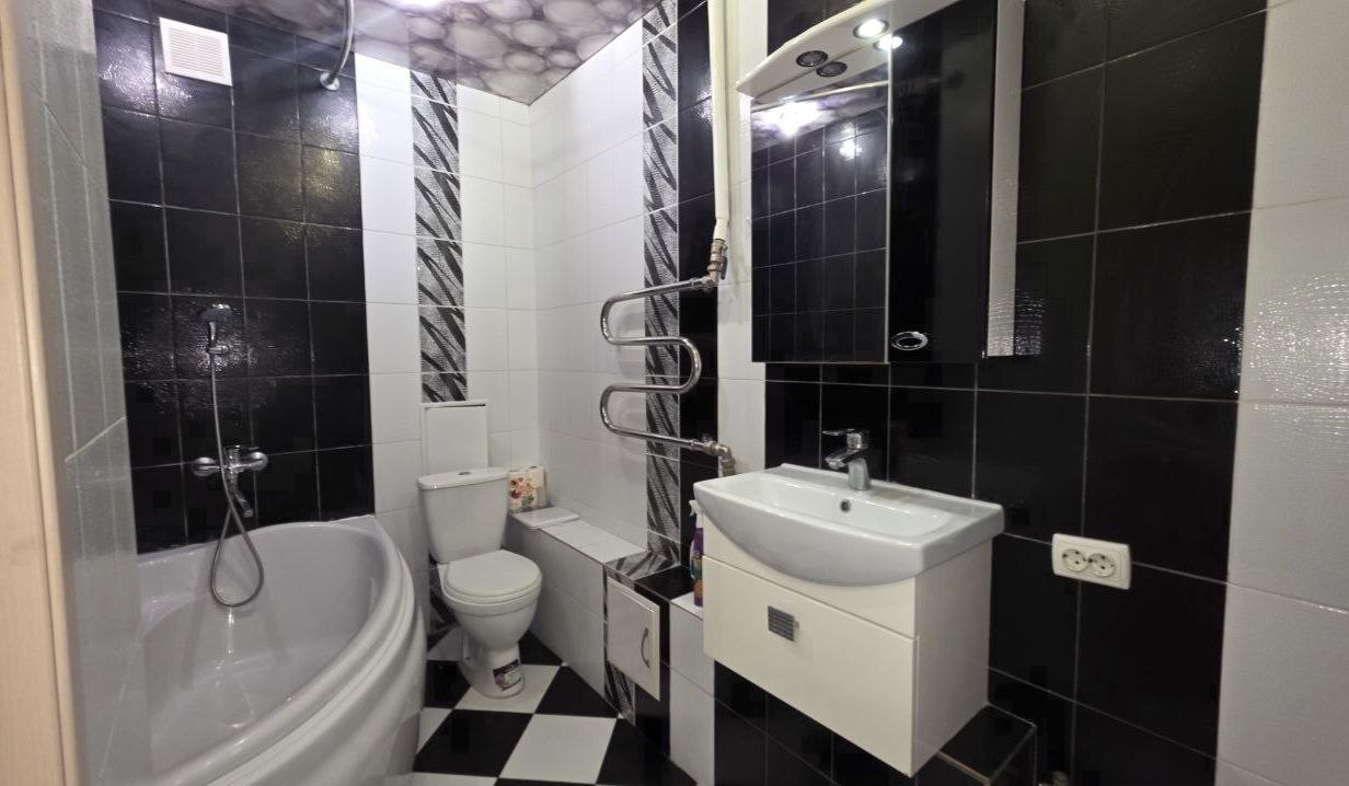 Продажа 2-комнатной квартиры 53 м², Тракторостроителей просп.