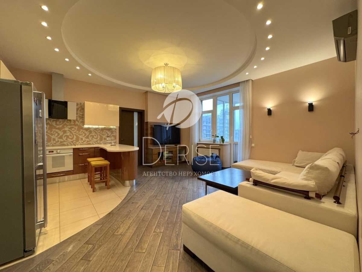 Продажа 2-комнатной квартиры 90 м², Старонаводницкая ул., 6Б