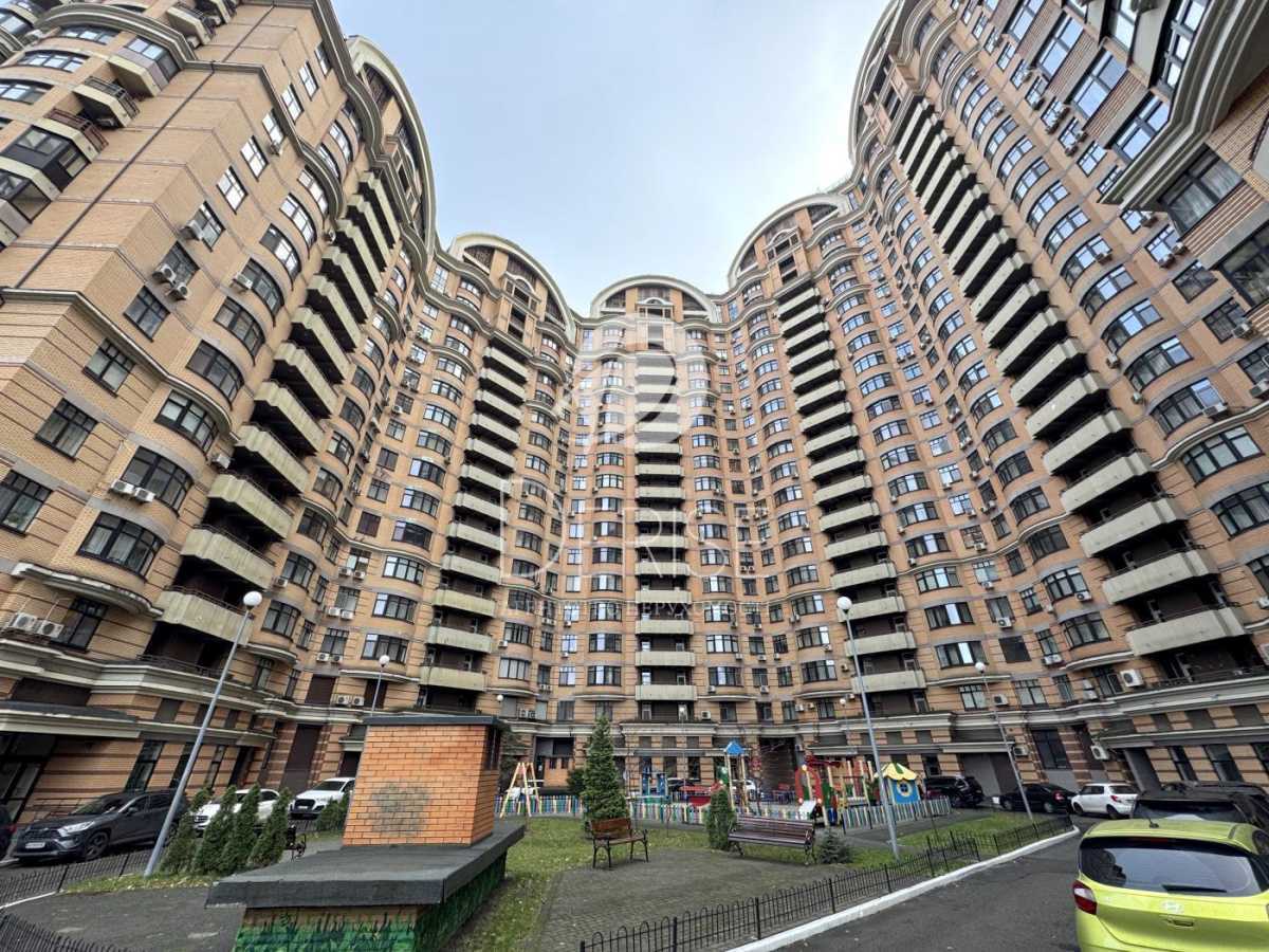 Продажа 2-комнатной квартиры 90 м², Старонаводницкая ул., 6Б